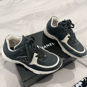 ✖️SOLD✖️chanel sneakers 37.5 blue